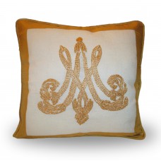 Cuscino Ricamo Monogramma M Oro